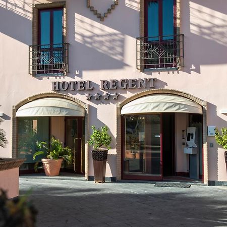 Hotel Regent San Benedetto del Tronto Exterior foto